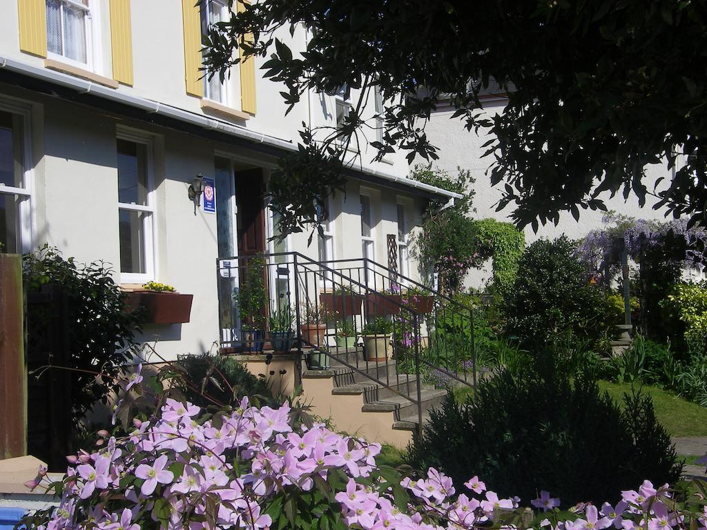 Saffron House Acomodação com café da manhã Combe Martin Exterior foto